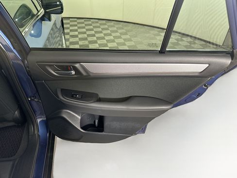 Used 2019 Subaru Outback 2.5i Premium AWD/4WD image 29