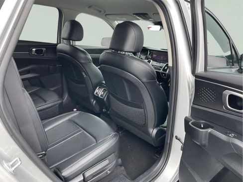 Used 2023 Kia Sorento EX image 20