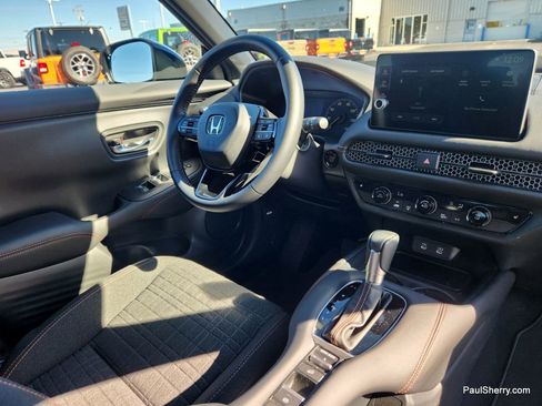 Used 2026 Honda HR-V Sport image 2