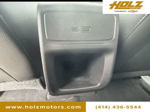 Certified 2025 Chevrolet Trax RS w/ Driver Confidence Package FWD image 20