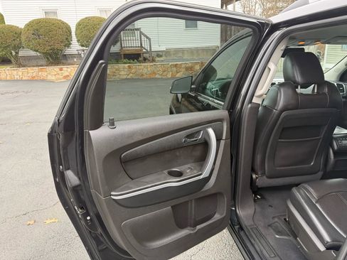 Used 2012 GMC Acadia SLT image 17