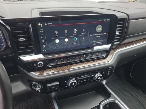 Used 2024 GMC Sierra 1500 Elevation w/ Elevation Premium Package image 13