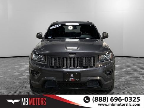 Used 2014 Jeep Grand Cherokee Altitude AWD/4WD image 11