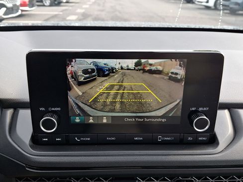 Certified 2023 Honda Accord LX image 17
