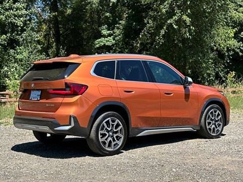 Used 2024 BMW X1 xDrive28i w/ Premium Package AWD/4WD image 9