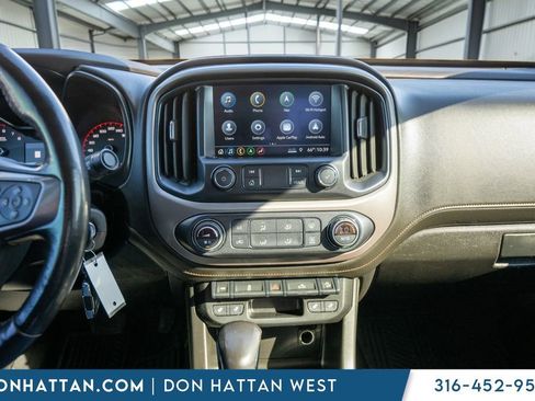 Used 2022 GMC Canyon AT4 image 8