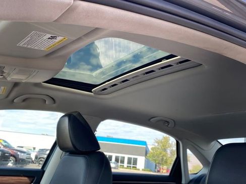 Used 2022 Volkswagen Passat 2.0T image 13