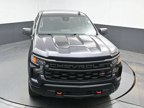 Used 2022 Chevrolet Silverado 1500 Custom Trail Boss w/ LPO, Dark Essentials Package AWD/4WD image 31