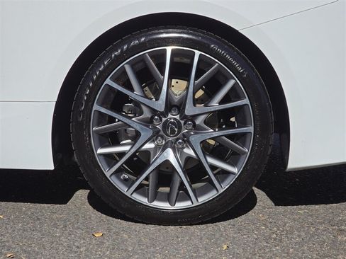Used 2016 Lexus RC 200t RWD image 36