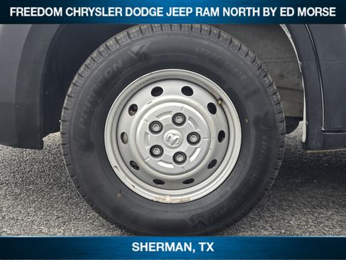 Used 2025 RAM ProMaster 2500 w/ Convenience Group FWD image 7