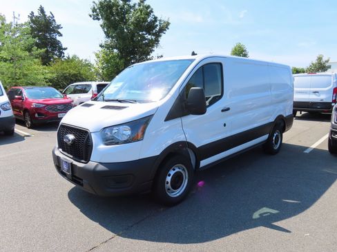 New 2025 Ford Transit 150 Base image 3