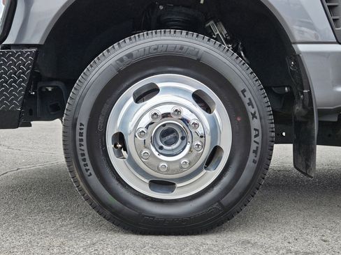 Used 2024 Ford F350 Lariat w/ Lariat Ultimate Package image 14