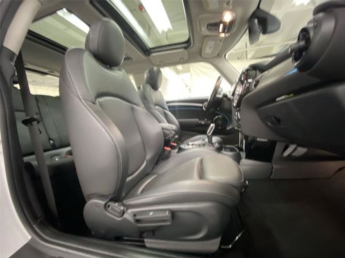 Used 2024 MINI Cooper SE FWD image 30
