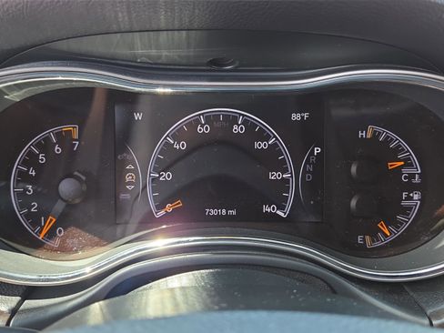 Used 2017 Jeep Grand Cherokee Limited w/ Trailer Tow Group IV RWD image 25