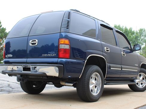 Used 2000 Chevrolet Tahoe LS w/ LS Preferred Equipment Group AWD/4WD image 31