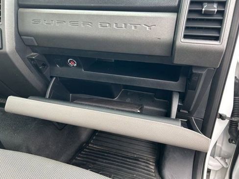 Used 2020 Ford F250 XL w/ Power Equipment Group image 29