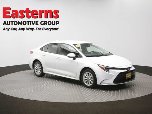 Used 2024 Toyota Corolla LE w/ LE Convenience Package FWD image 48