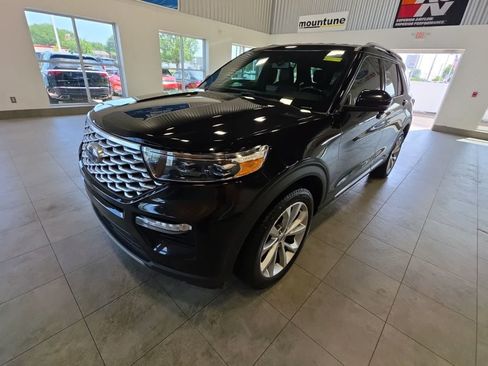 Used 2022 Ford Explorer Platinum w/ Equipment Group 601A AWD/4WD image 1