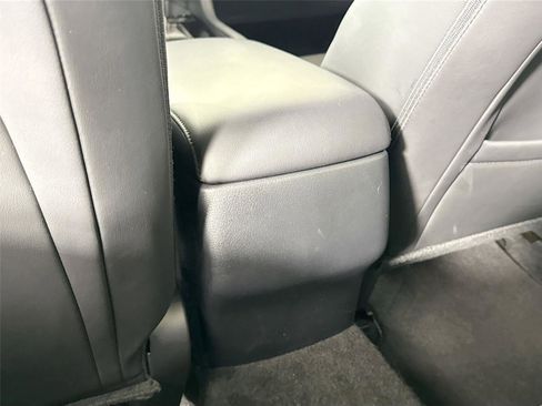 Used 2025 MAZDA MAZDA3 s image 36