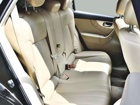 Used 2014 INFINITI QX70 3.7 Sport Utility 4D image 24