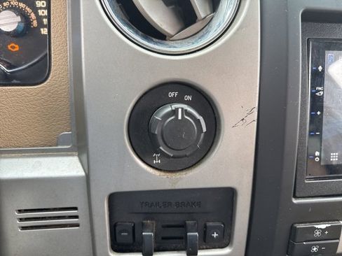 Used 2012 Ford F150 Lariat w/ Lariat Plus Pkg image 16