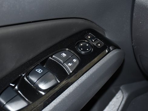 Used 2024 Nissan Altima 2.5 SR FWD image 31