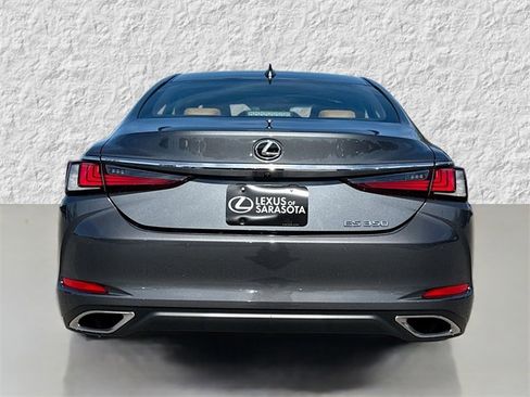 New 2025 Lexus ES 350 w/ Premium Package image 4