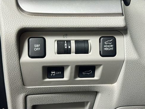 Used 2016 Subaru Forester 2.5i Touring w/ Eyesight & Navigation System AWD/4WD image 6