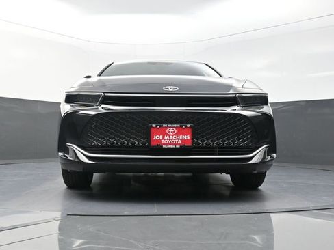 New 2026 Toyota Crown Platinum AWD/4WD image 33