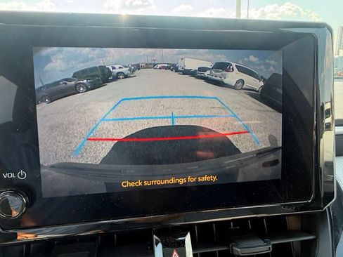 Used 2023 Toyota Corolla SE FWD image 13