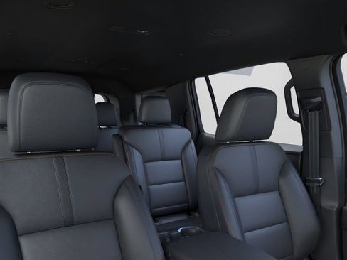 New 2026 Chevrolet Traverse High Country w/ LPO, Floor Liner Package AWD/4WD image 26
