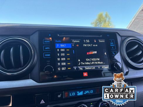Used 2018 Toyota Tacoma TRD Off-Road AWD/4WD image 23