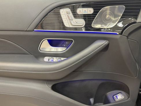 Used 2022 Mercedes-Benz Maybach GLS 600 4MATIC image 13