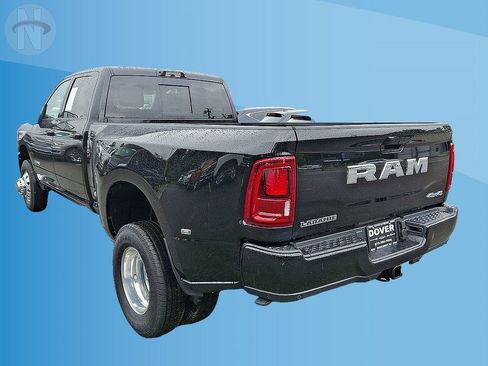 Used 2025 RAM 3500 Limited w/ Towing Technology Group AWD/4WD image 22