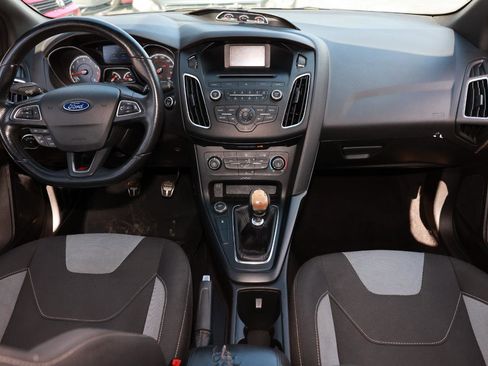 Used 2017 Ford Focus ST FWD image 2