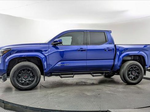 Used 2024 Toyota Tacoma SR5 RWD image 3