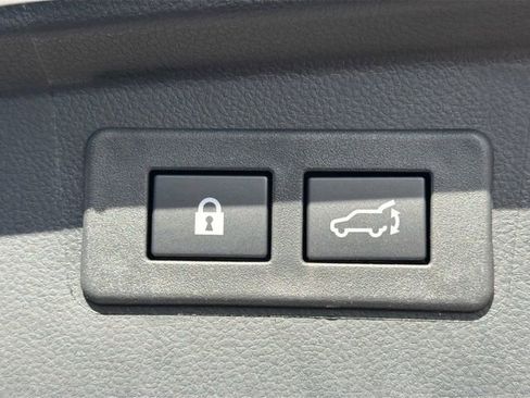 Used 2025 Subaru Outback Limited image 13