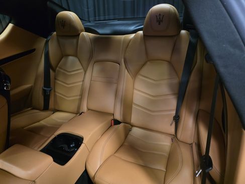 Used 2018 Maserati GranTurismo Sport image 32