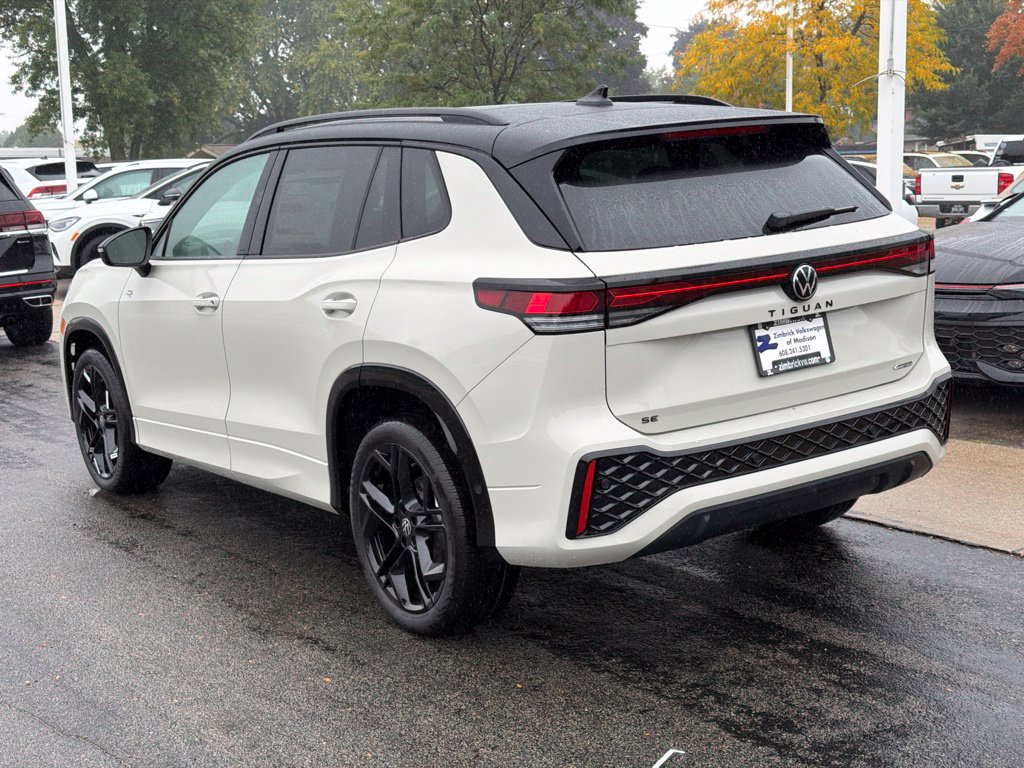 New 2026 Volkswagen Tiguan SE R-Line AWD/4WD image 5