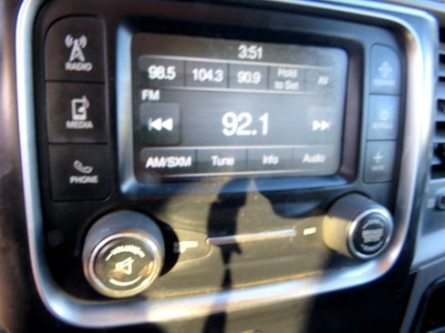 Used 2017 RAM 2500 Tradesman w/ Chrome Appearance Group image 14