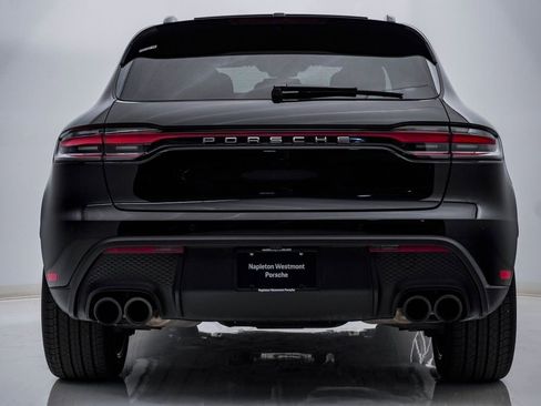 Certified 2026 Porsche Macan AWD/4WD image 10