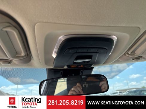Used 2024 Toyota Corolla LE FWD image 22