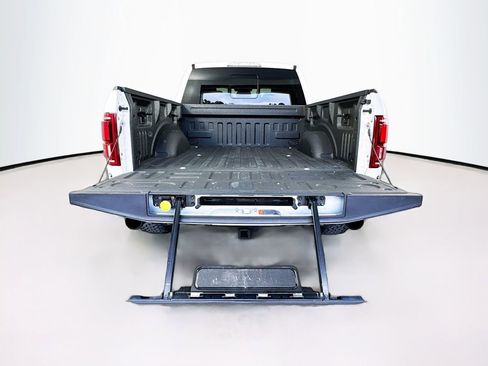 Used 2019 Ford F150 Raptor w/ Equipment Group 802A Luxury image 28