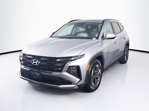 Used 2026 Hyundai Tucson SEL FWD image 3
