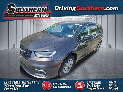 Used 2023 Chrysler Pacifica Touring-L