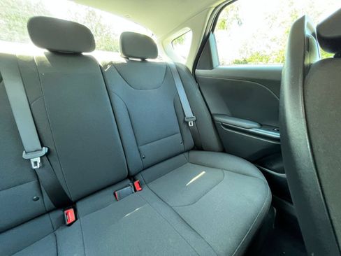 Used 2026 Kia K4 FWD image 36