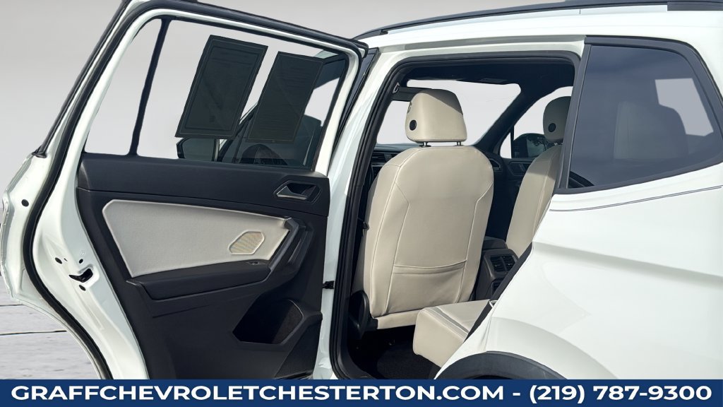 Used 2021 Volkswagen Tiguan SE R-Line FWD image 39