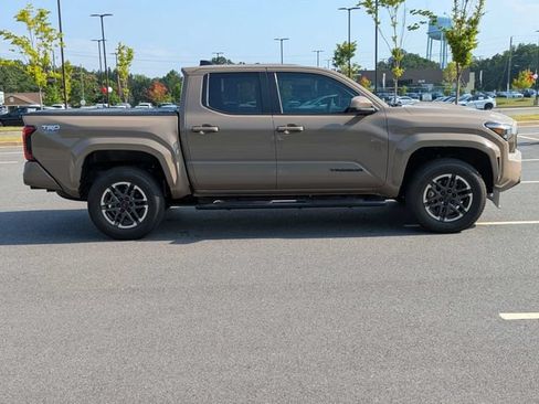 Used 2026 Toyota Tacoma TRD Sport RWD image 3