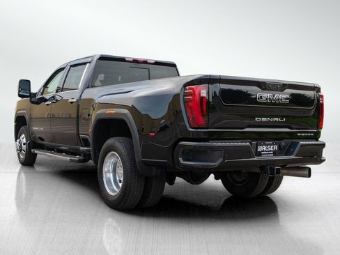 Used 2024 GMC Sierra 3500 Denali w/ Denali Reserve Package AWD/4WD image 3