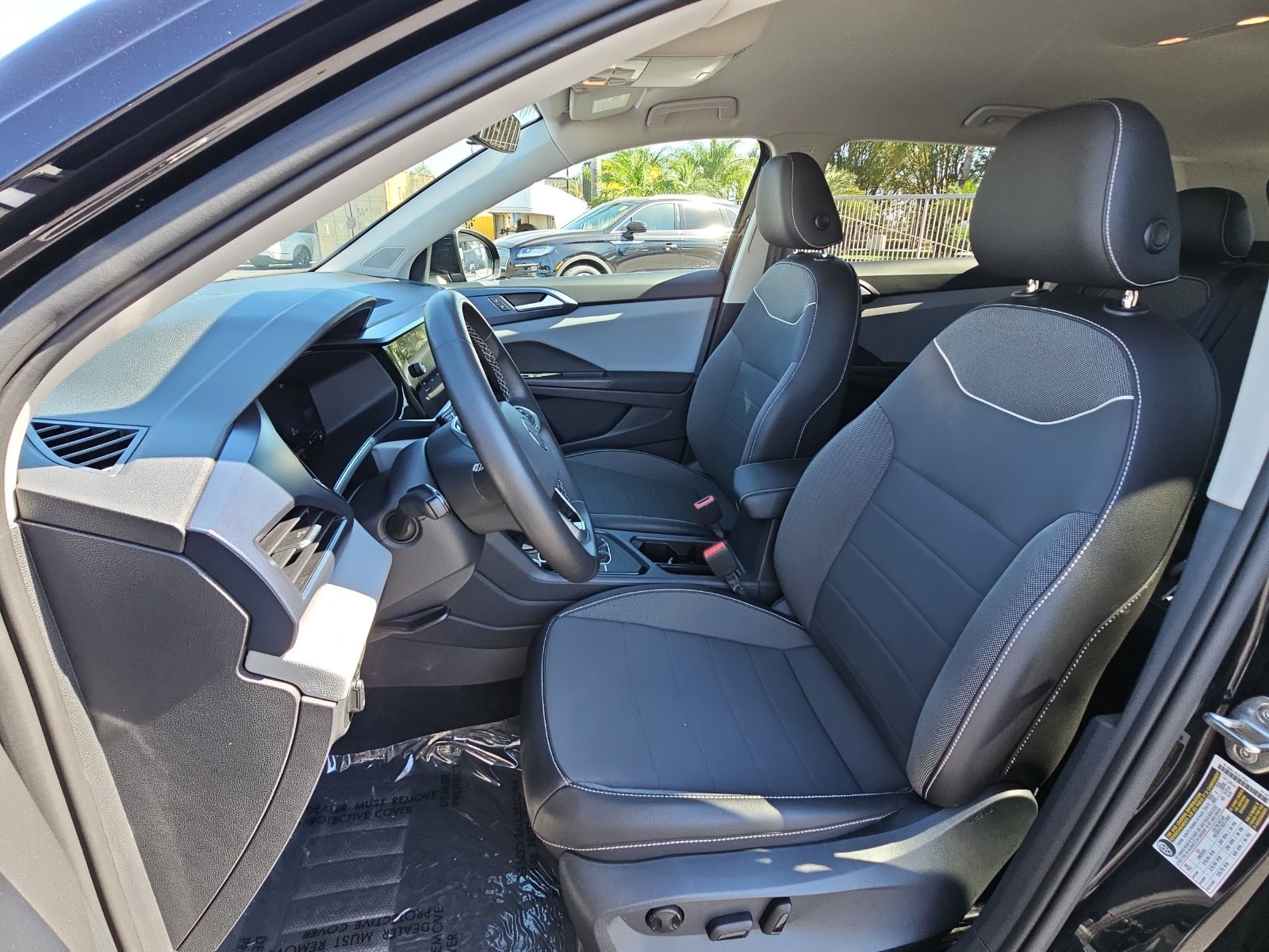 Used 2023 Volkswagen Taos SE FWD image 14